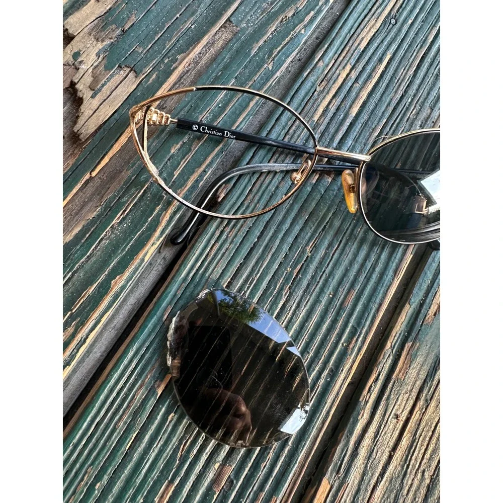 Christian Dior vtg Sunglasses Gold Tone CD 3525 94N Austria Damaged For Parts - Picture 8 of 9